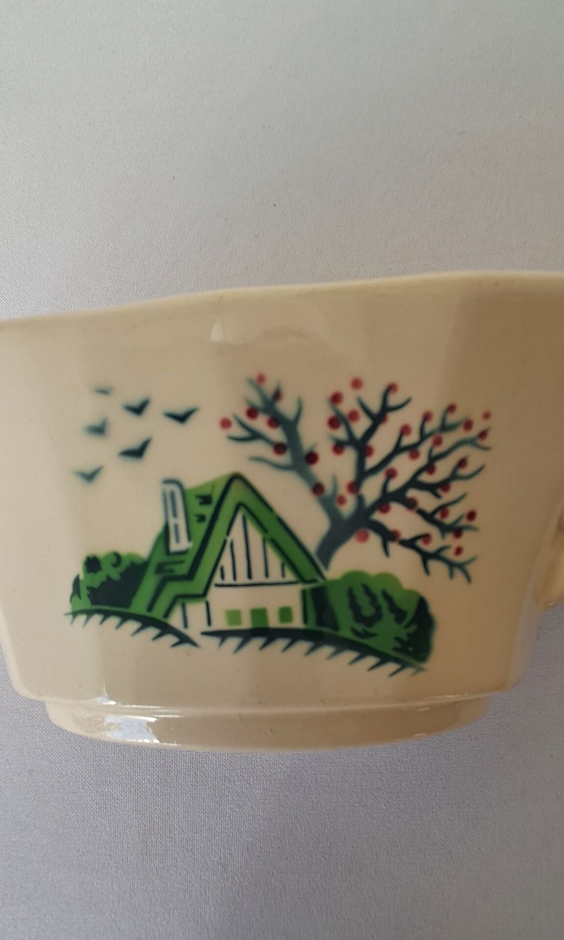 Bayeux model sauce boat from Digoin Sarreguemines. Vintage.