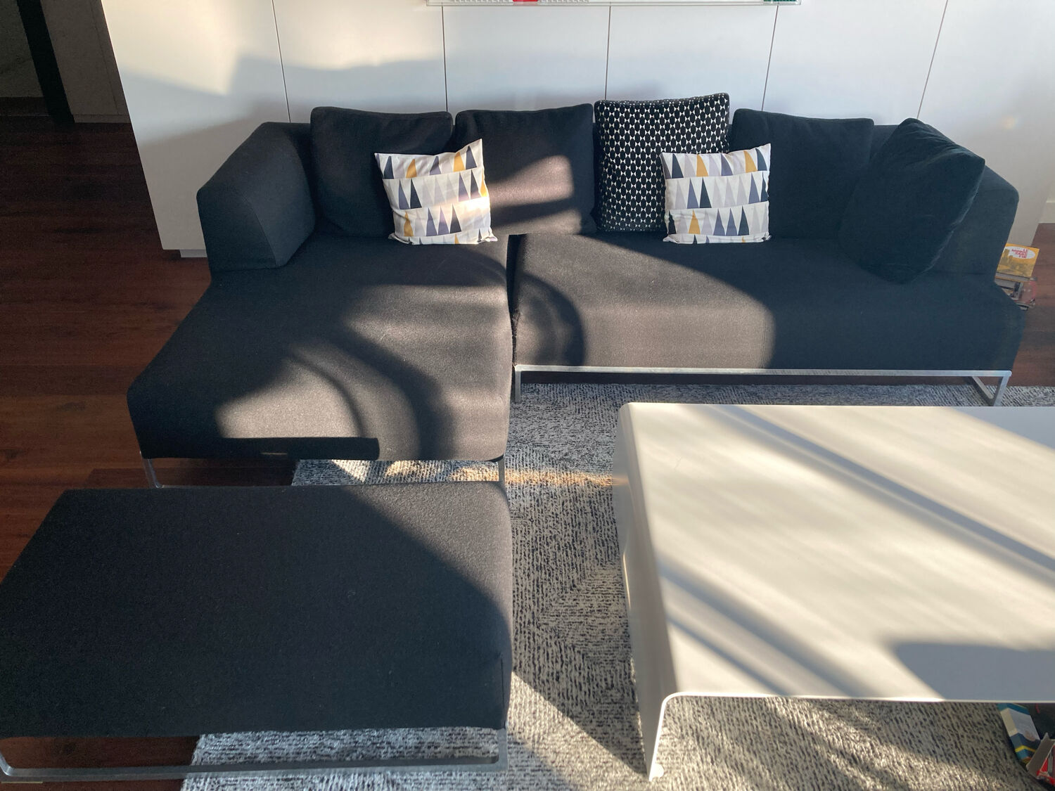 Sofa B&B Italia black