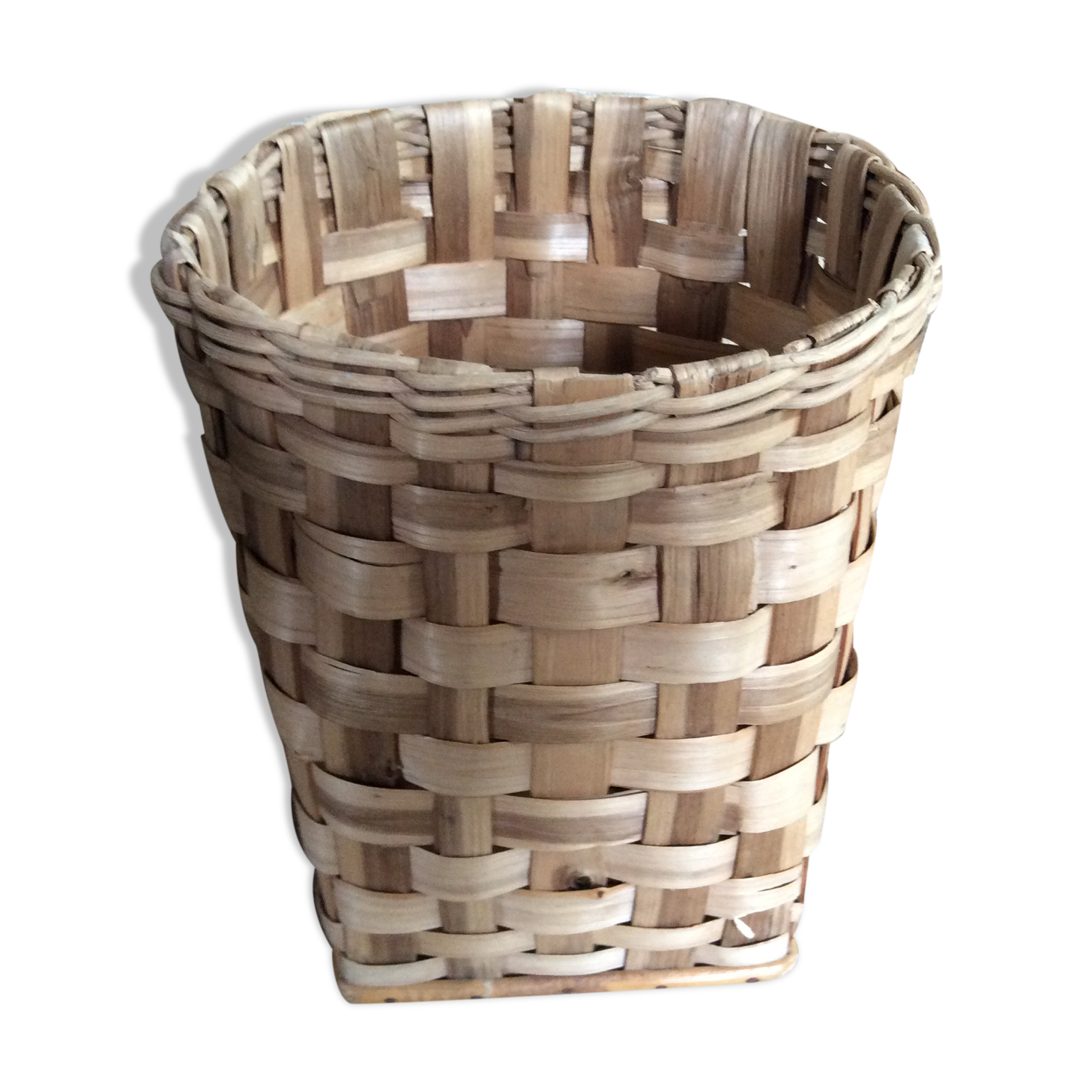 Chestnut basket braided