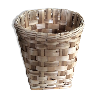 Chestnut basket braided