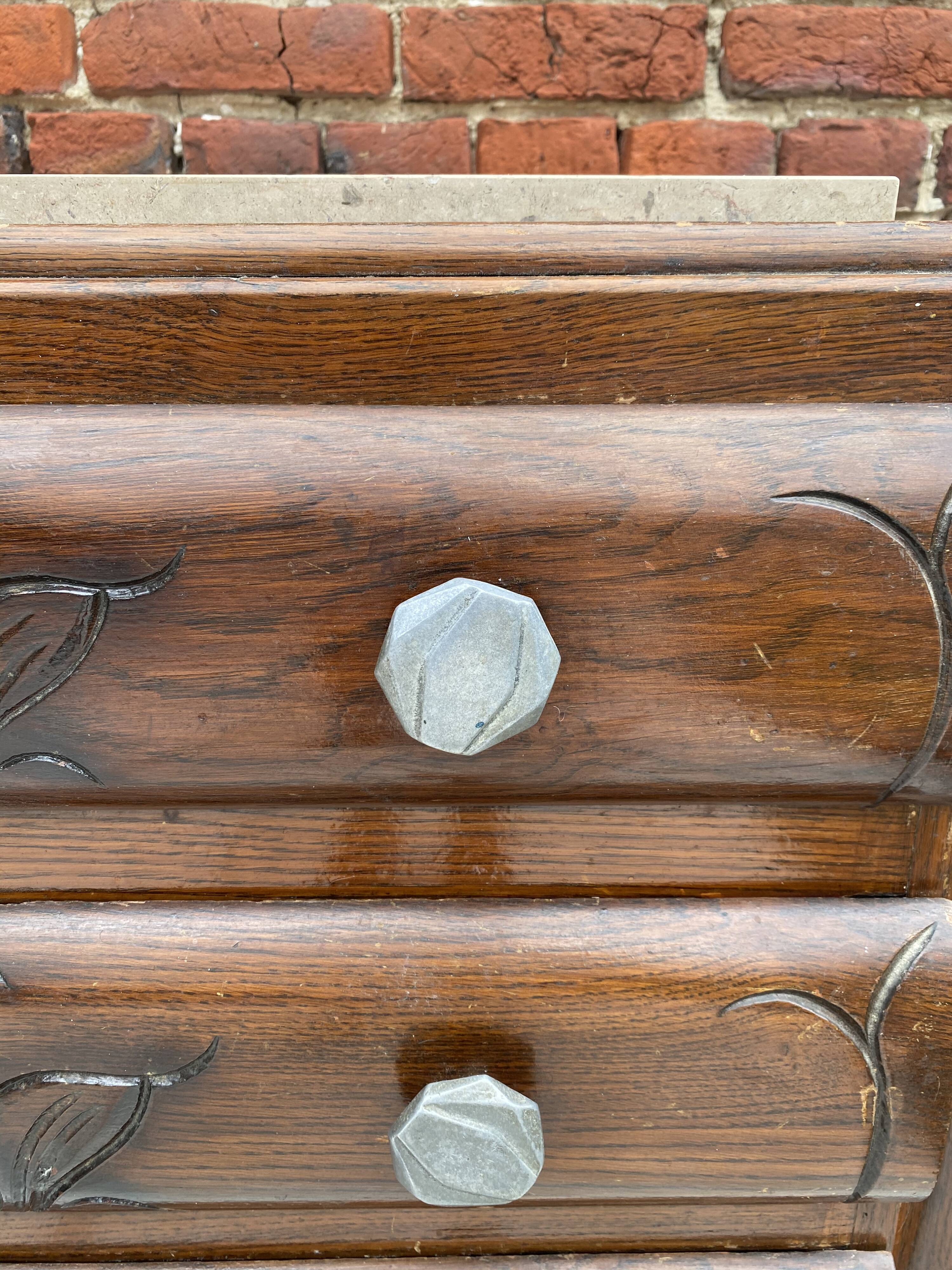 Dresser 30/40s pink marble