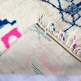 Handcrafted Moroccan Berber rug 200 x 285 CM