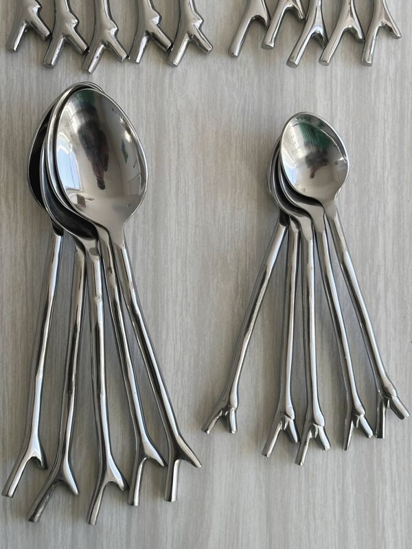 Set de 20 couverts en métal argenté brillant