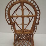 Fauteuil de poupée  en osier clair