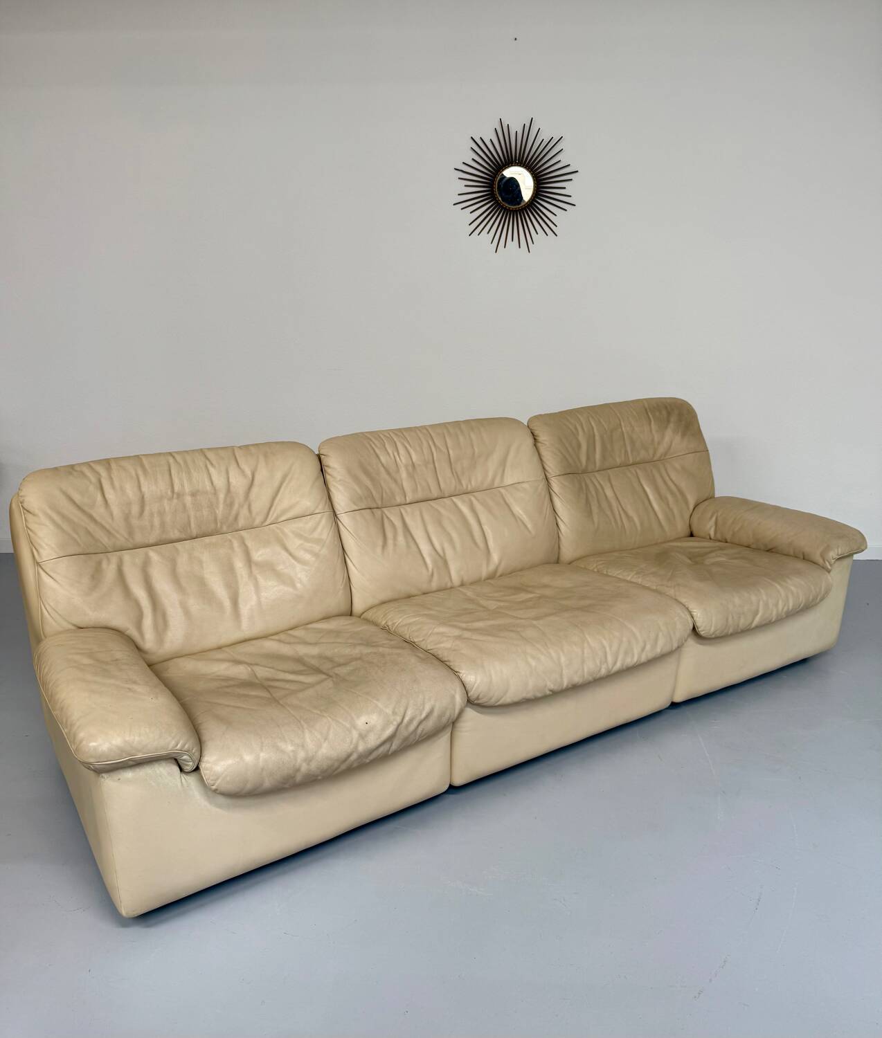 Old 3-seater beige leather sofa designed by Carl Larsson De Sede, vintage 80s