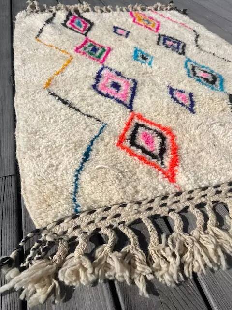 Tapis berbère Azilal coloré