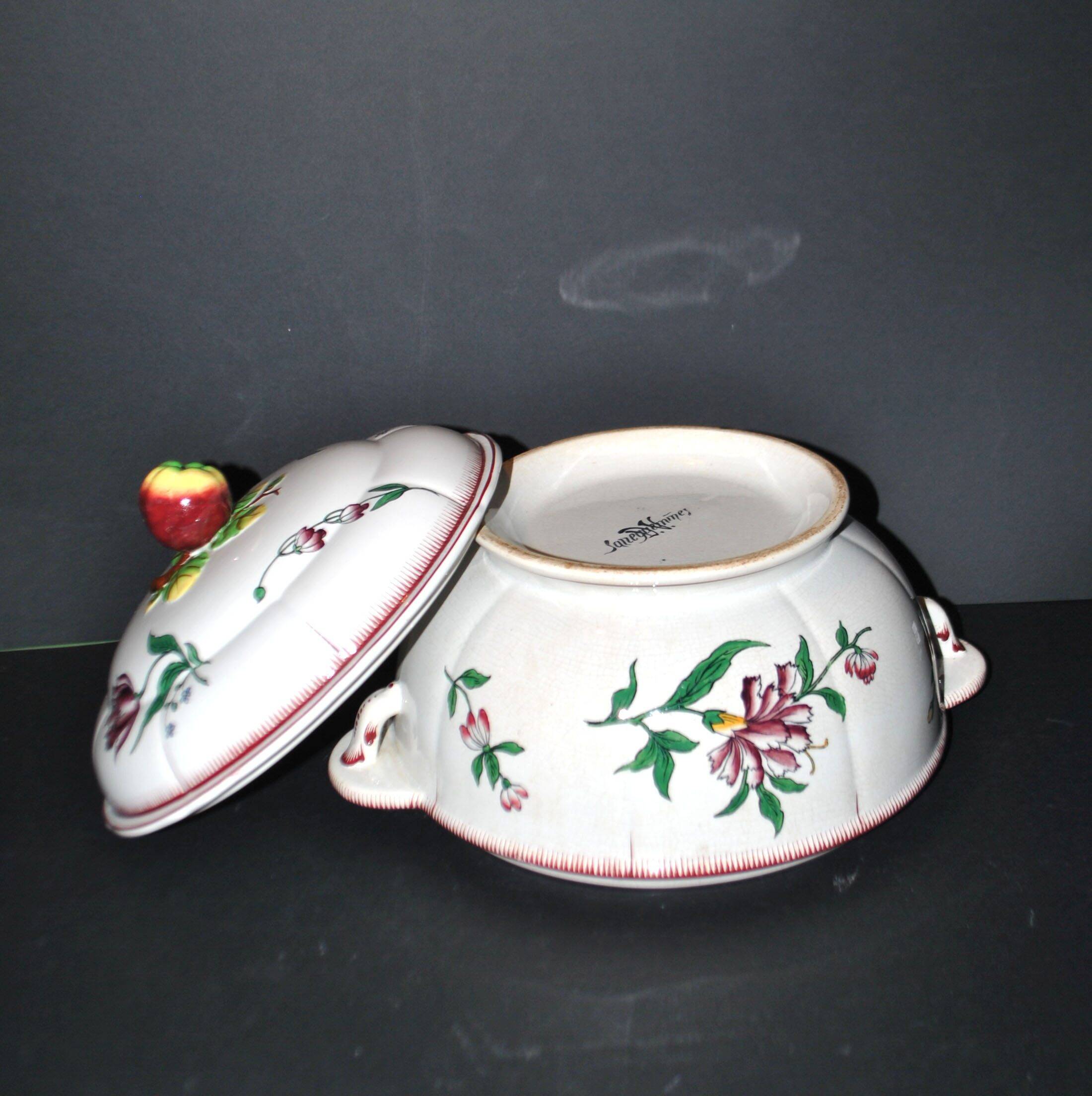 Antique hand-painted earthenware tureen from Vieux Strasbourg Sarreguemines