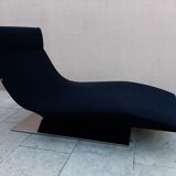 Lofty chaise longue
