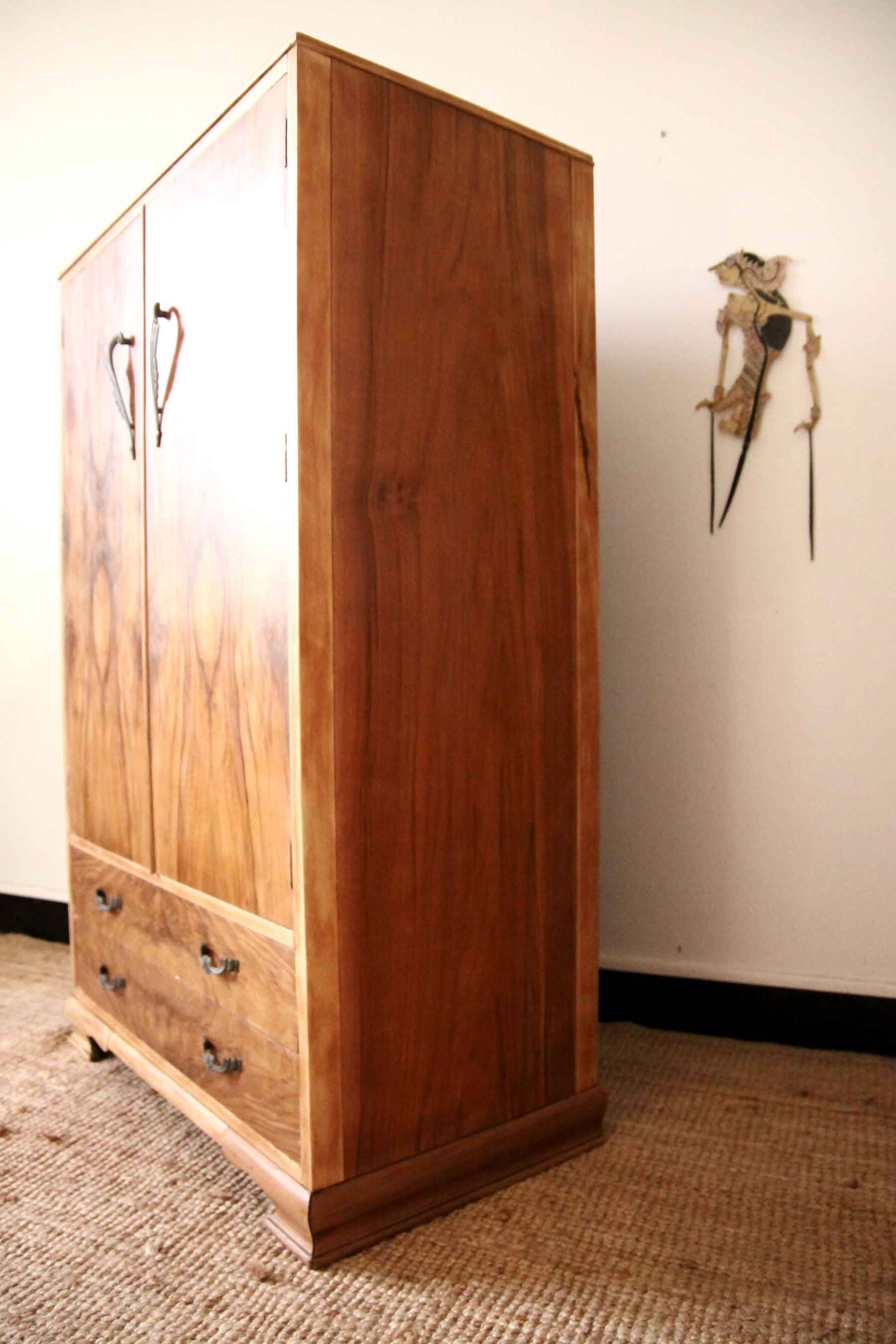 Armoire anglaise Art Déco