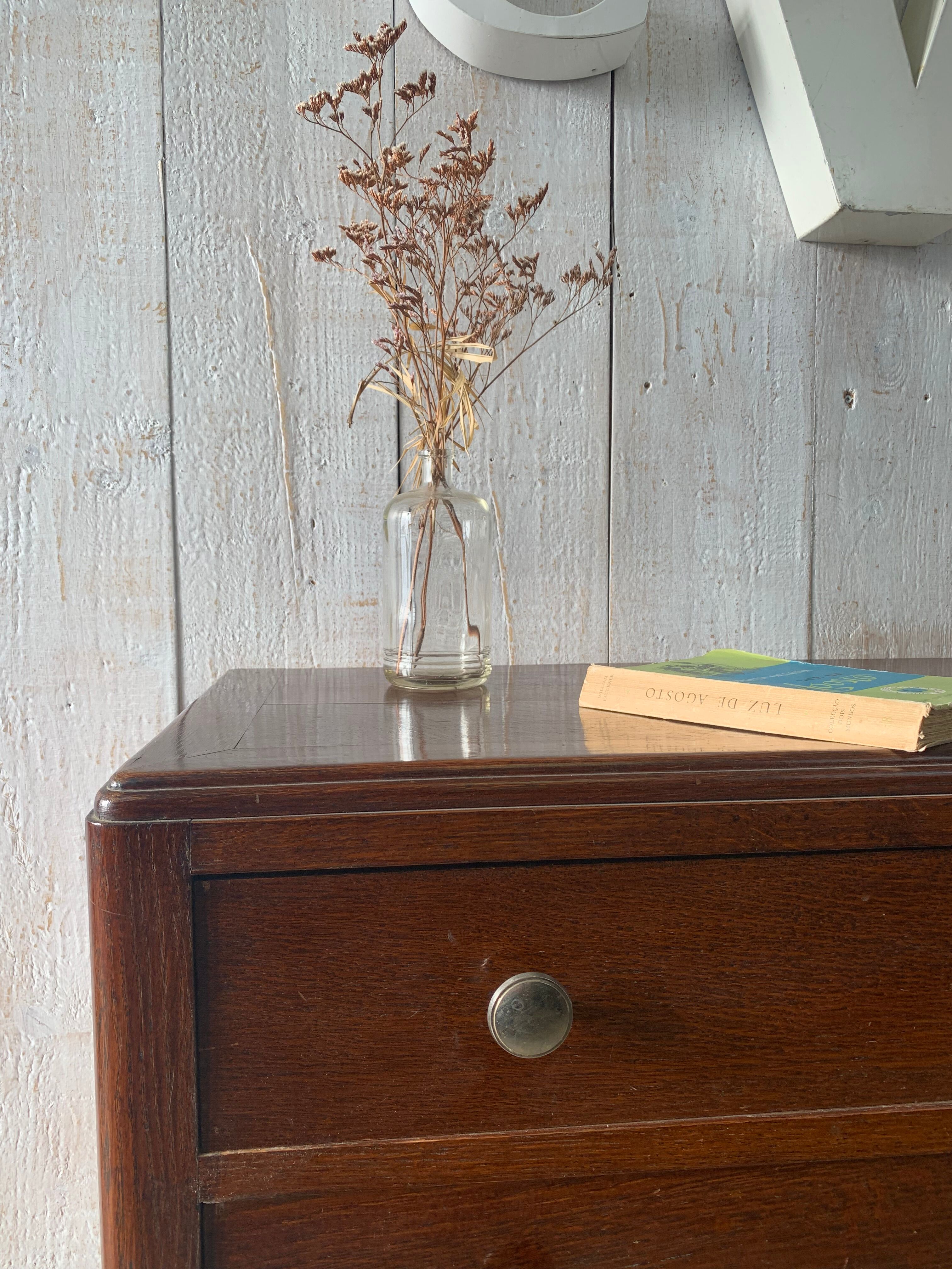 Art deco chest of drawers