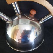 Art Deco manual kettle in stainless steel and wood, cap. 2L, 1930s