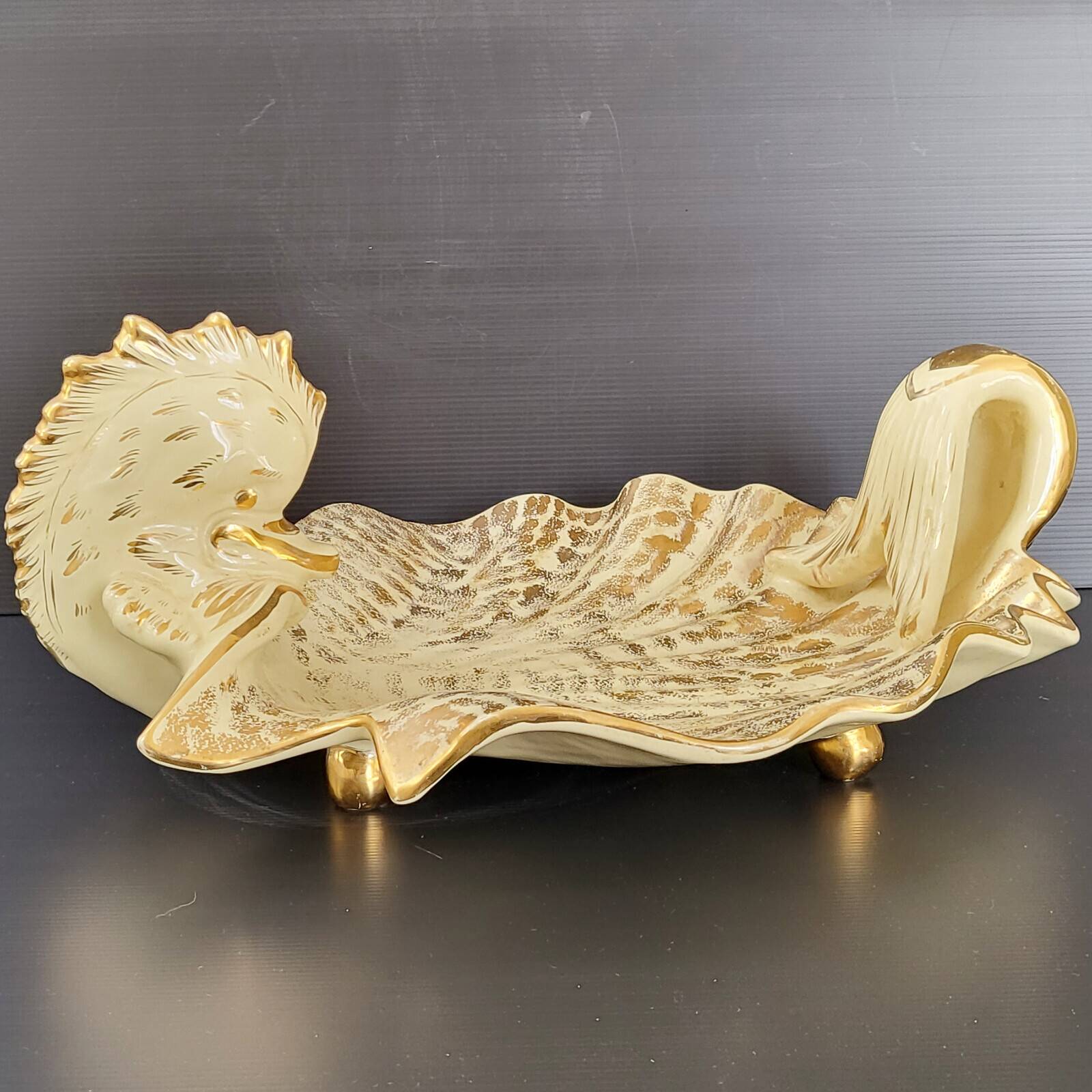 IMPORTANT ITALIAN CERAMIC FRUIT BOWL 1960 FISH UNDER SHELL