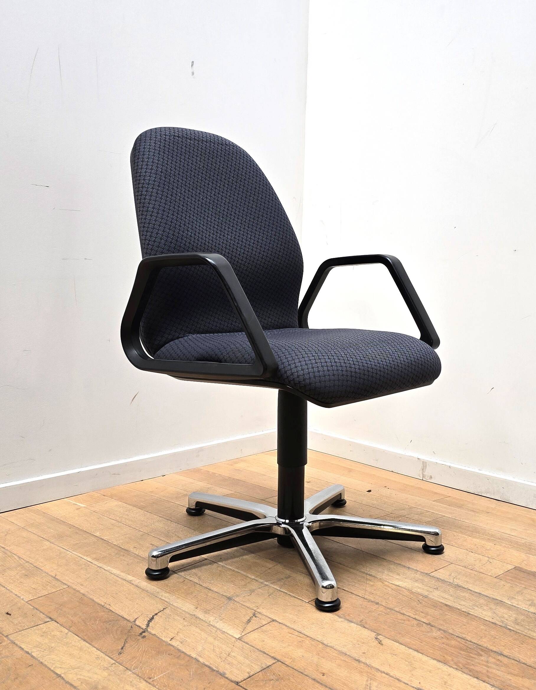 Vintage Comforto office chair