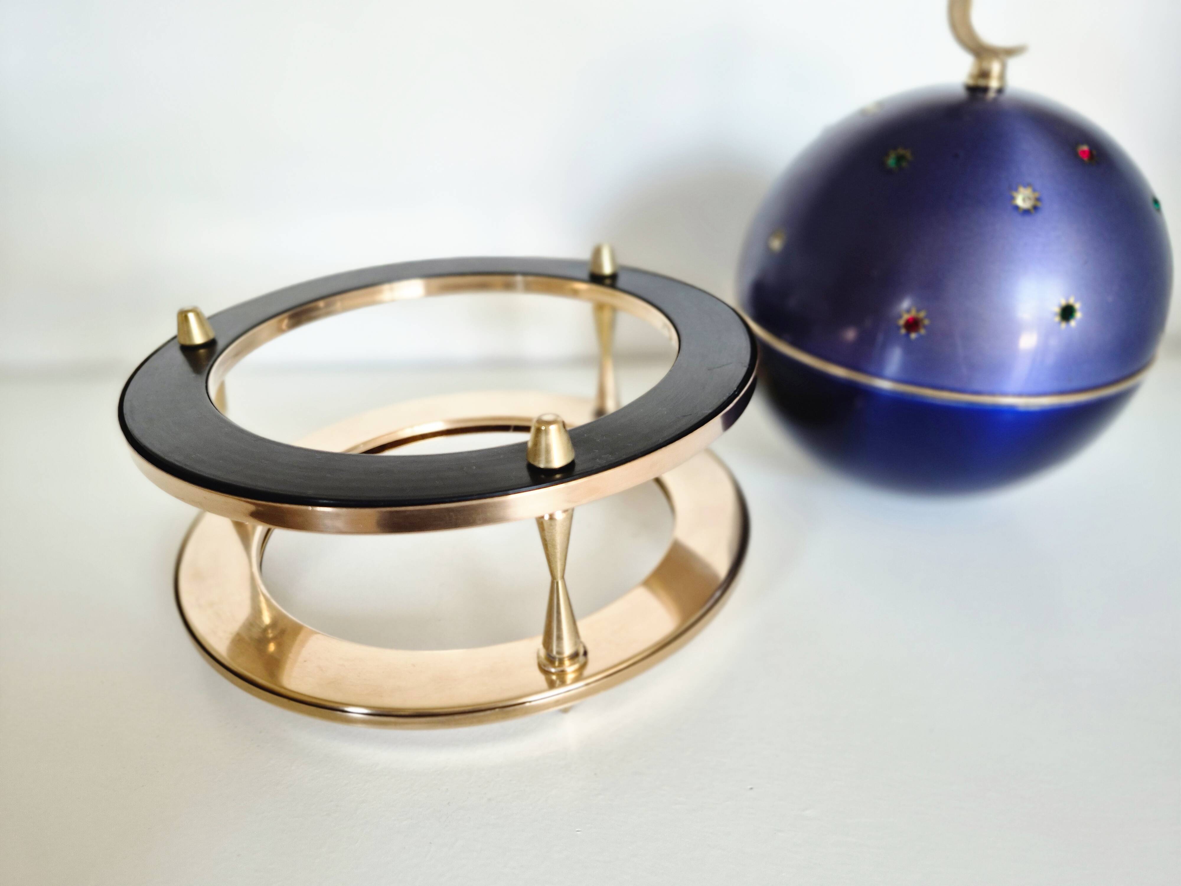 Vintage cigarette dispenser, zodiac.