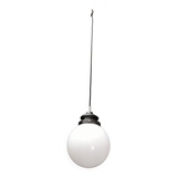Opaline ball suspension