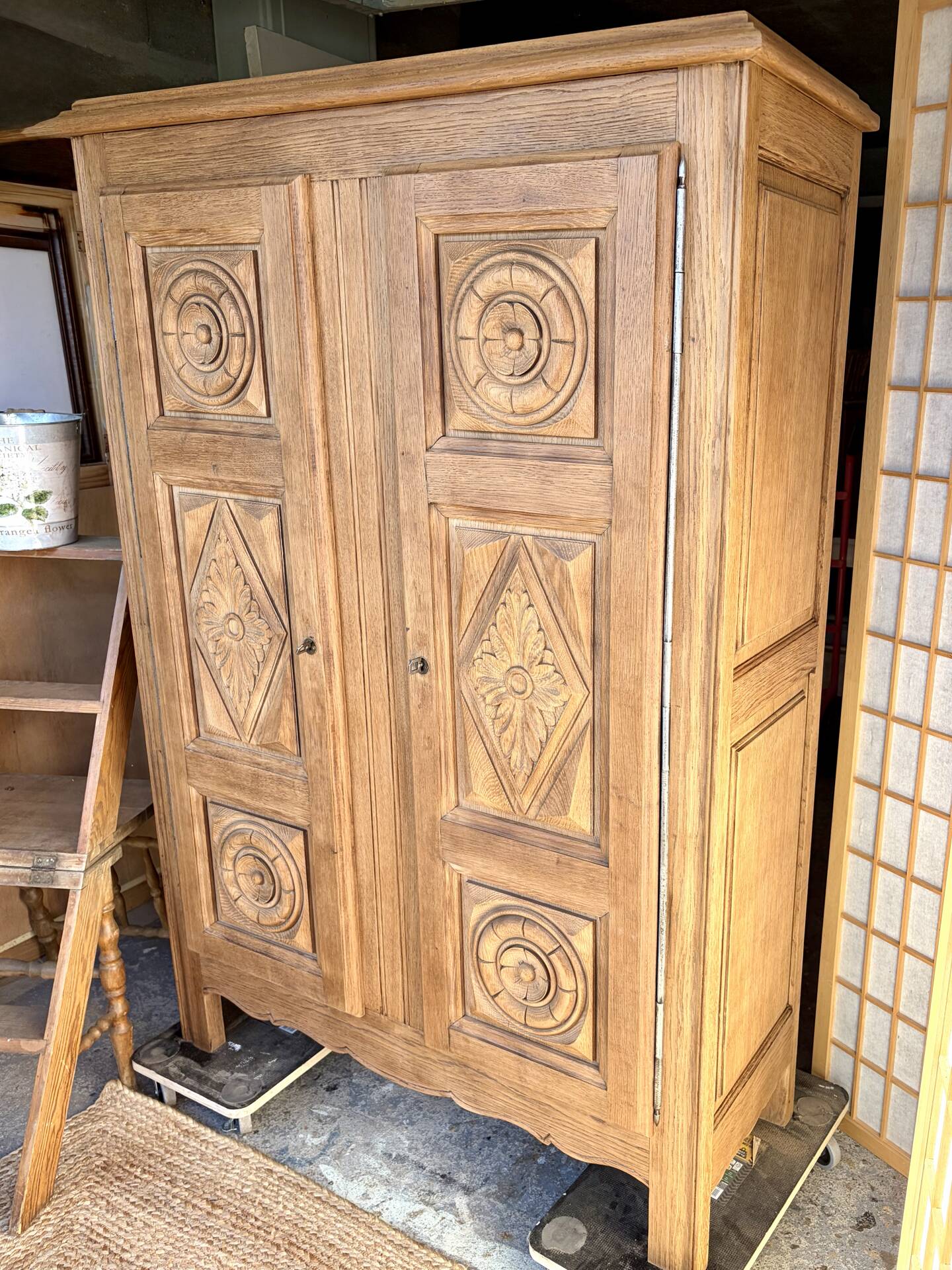 Armoire en chêne 