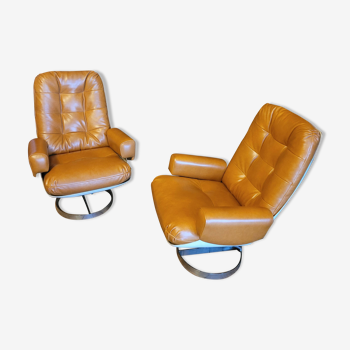 Paire de fauteuils années 70