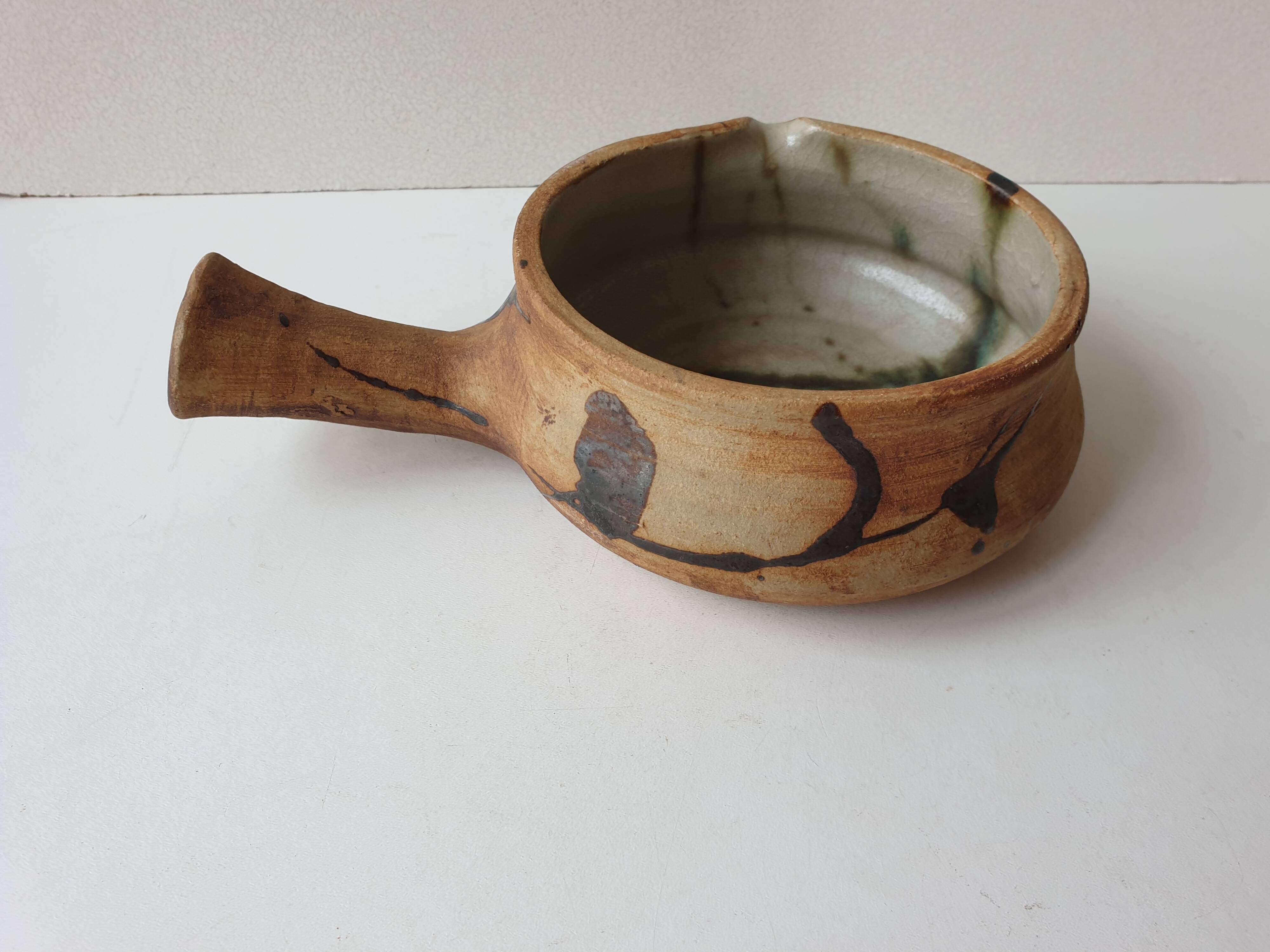 Ceramic fondue pot signed La colombe (Vallauris) 1970s