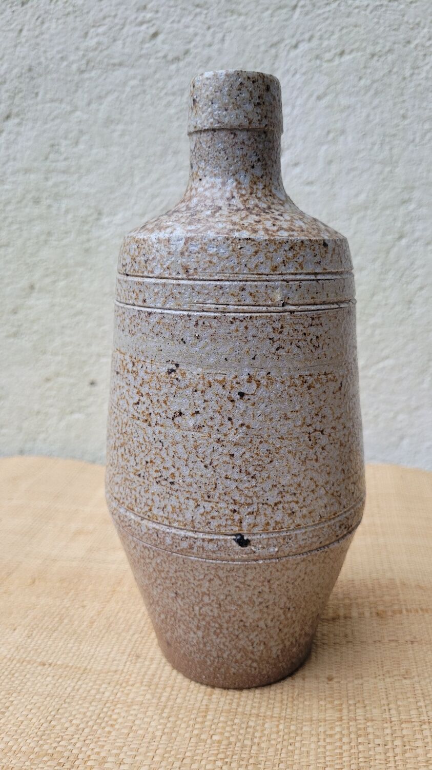2 stoneware bottles