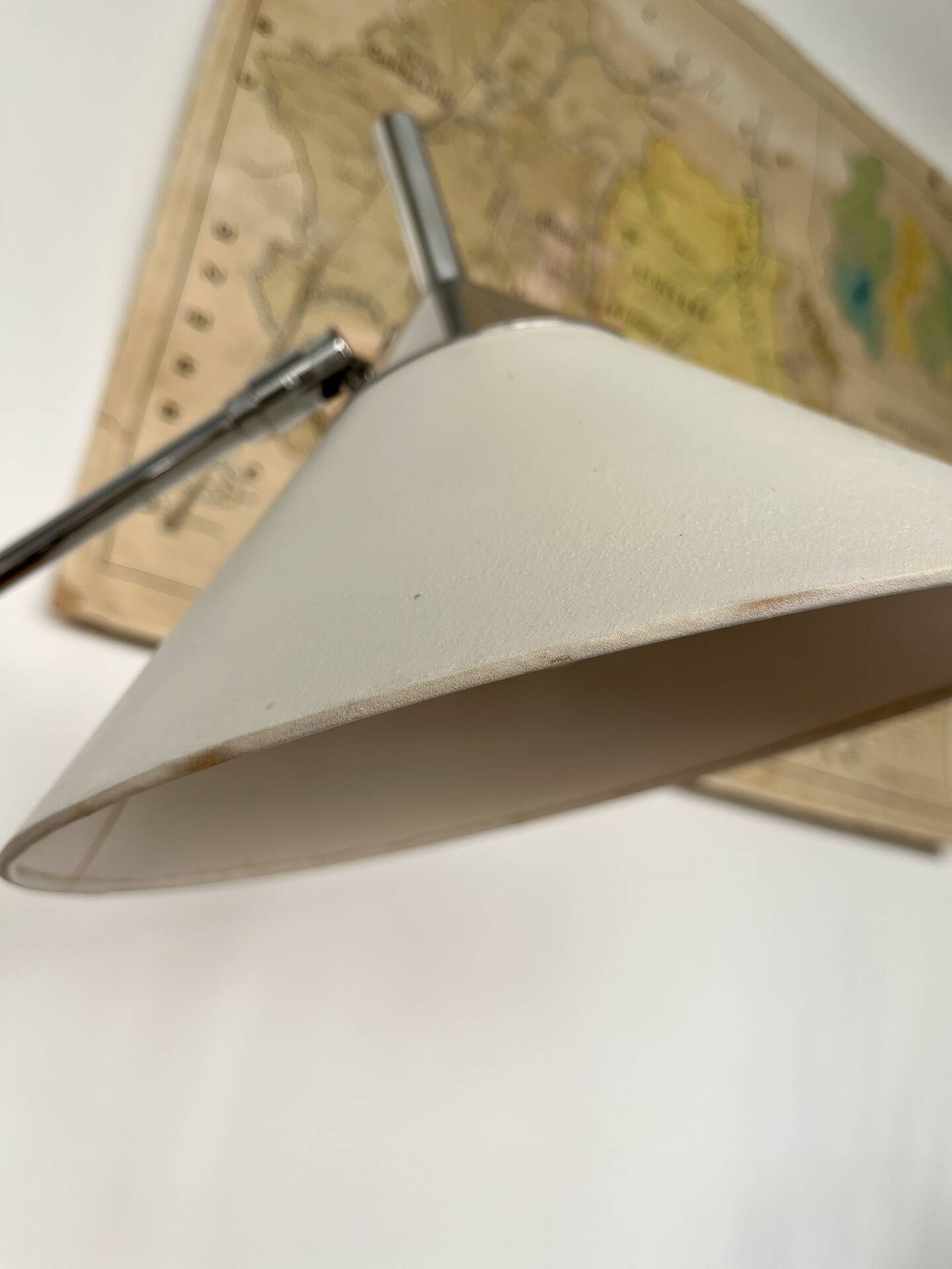 Grande lampe de bureau articulée