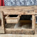 Carpenter's workbench