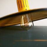Suspension vintage jaune style Mategot