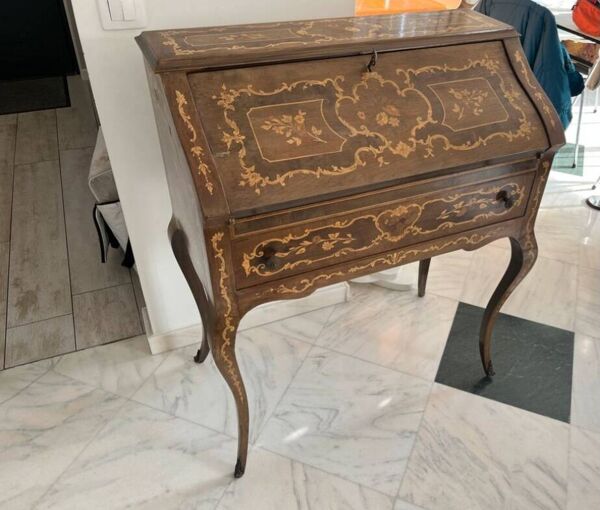 Bureau bonheur du jour