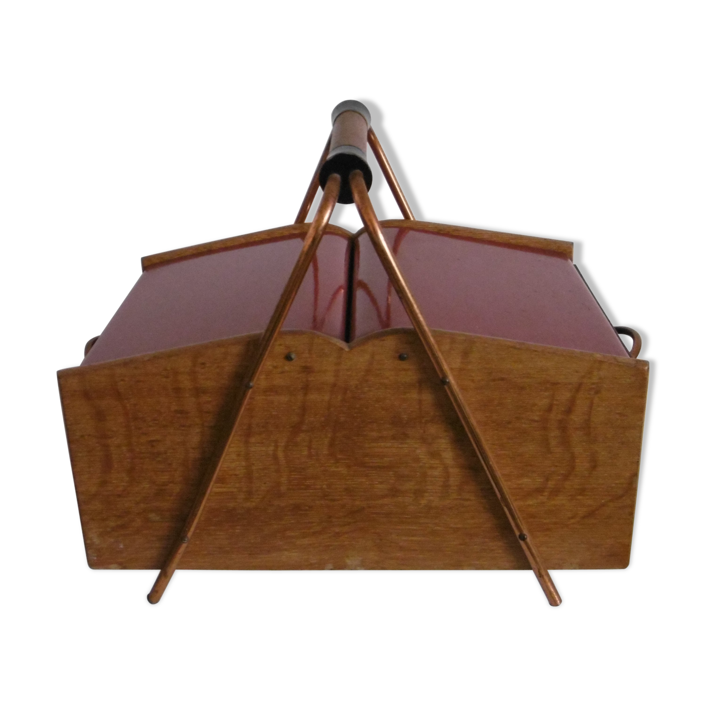 Two-color wood seamstress