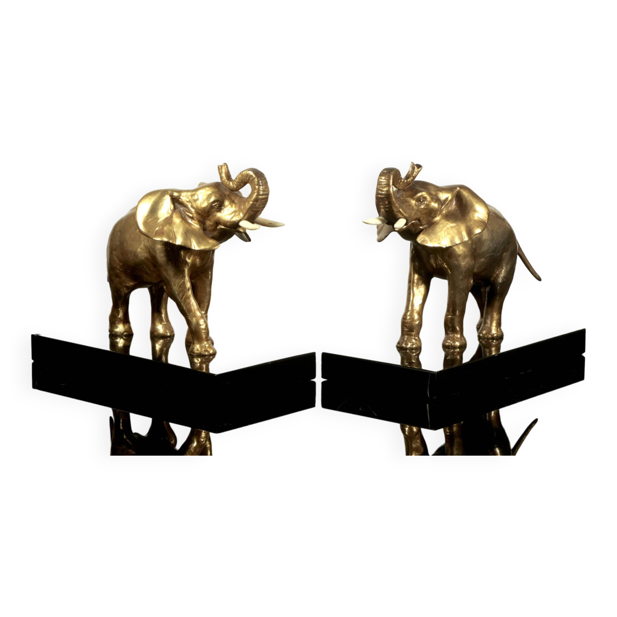 Elephant bookend "r garreau"