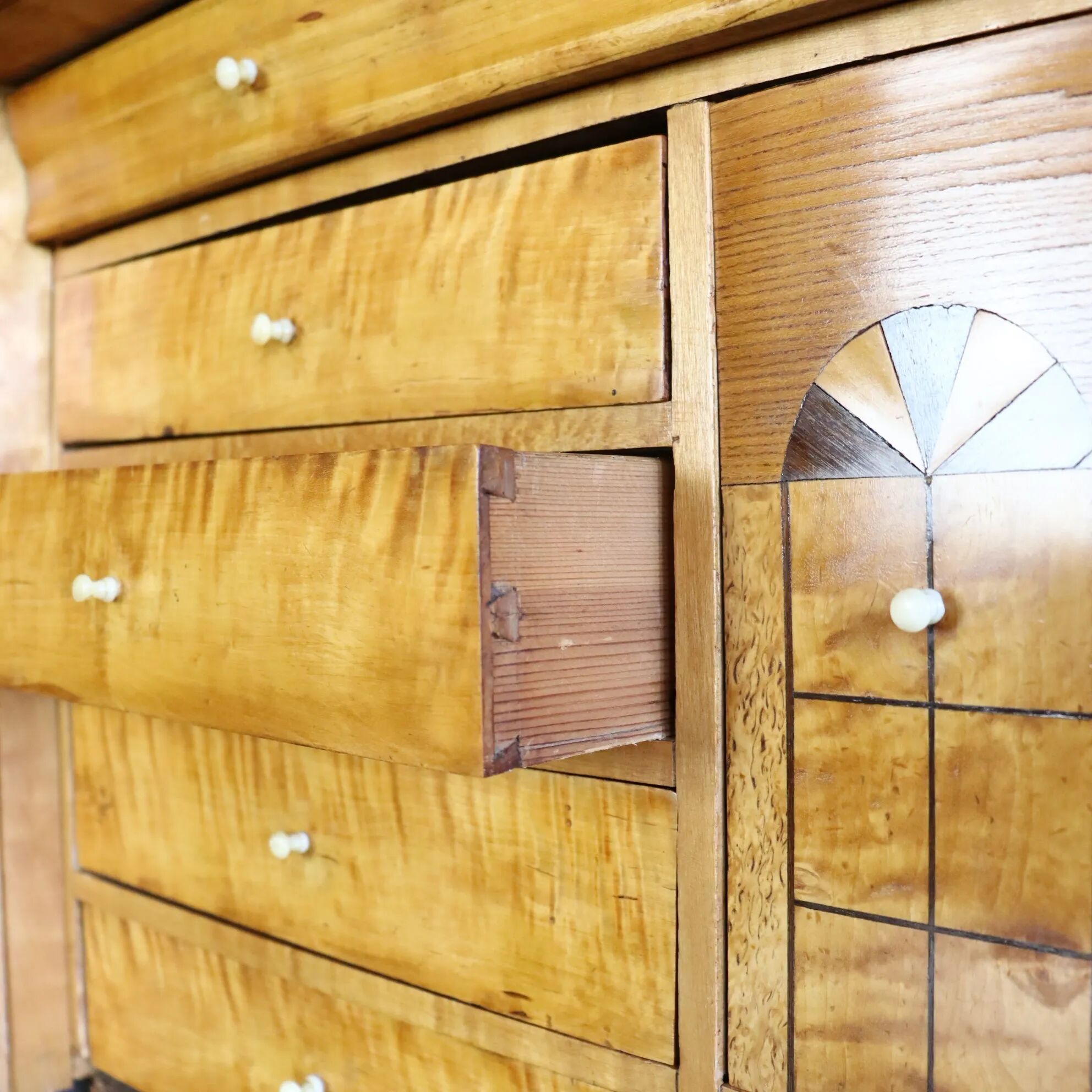 Cabinet années 40