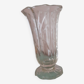 Glass vase