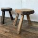 Paire de tabourets brutaliste tripode desgin brut