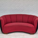 Années 1960, canapé danois 2 places "Banana", meuble en laine, bois de hêtre.