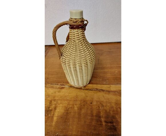 Wicker bottle