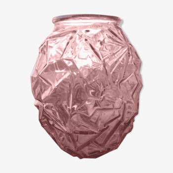 Vase en verre rose