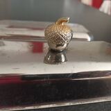 Butter pattern acorn in silver metal