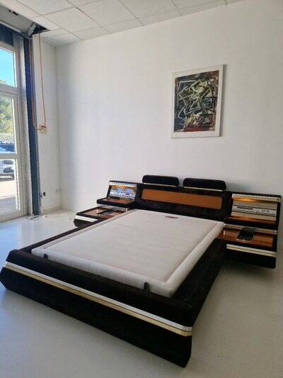 Vintage 1970s platform bed, futuristic style, Fratelli Proserpio.