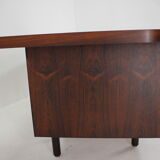 1960s Large exclusive free standing palisander desk
