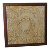 Wooden and ceramic trivet