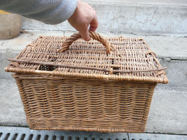 Vintage wicker basket for poultry rabbit