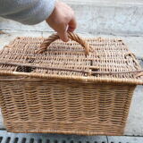 Vintage wicker basket for poultry rabbit