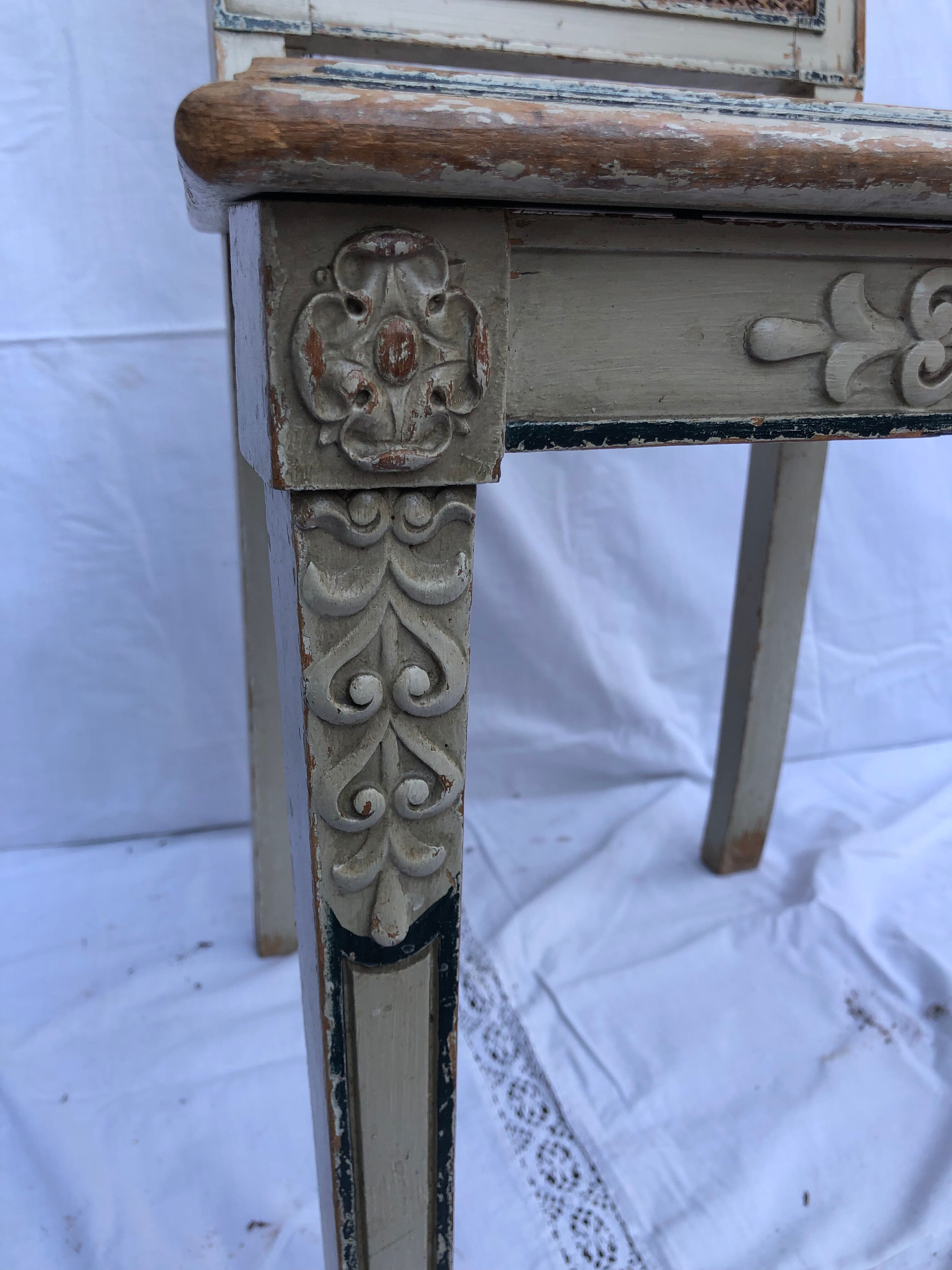 Antique canned chair