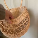Rattan basket to hang
