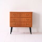 Commode vintage avec poignées en métal