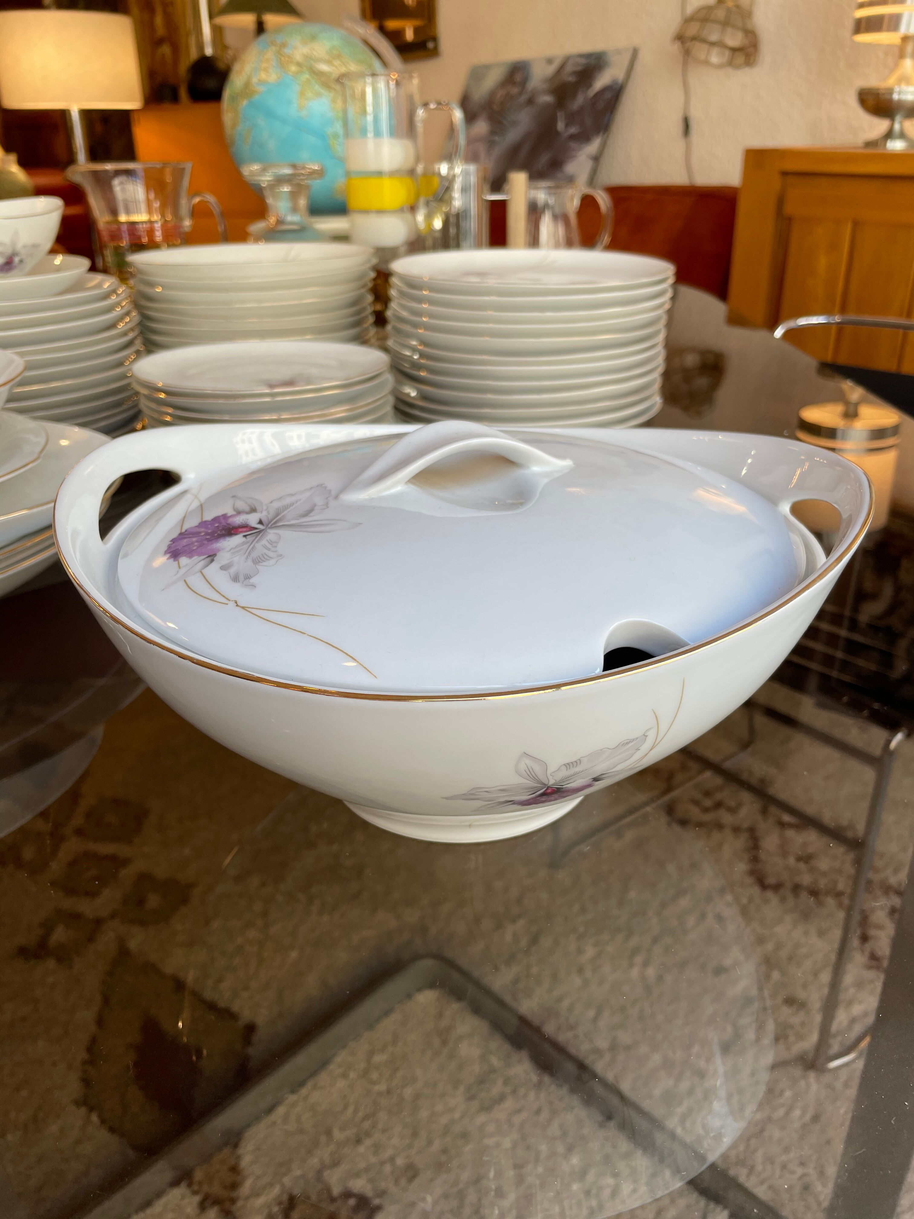Service 56 pieces of porcelain Eschenbach Bavaria