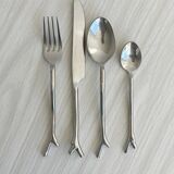 Set of 20 stainless steel cutlery with branch pattern.