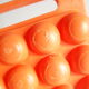 Boite à oeufs orange années 70