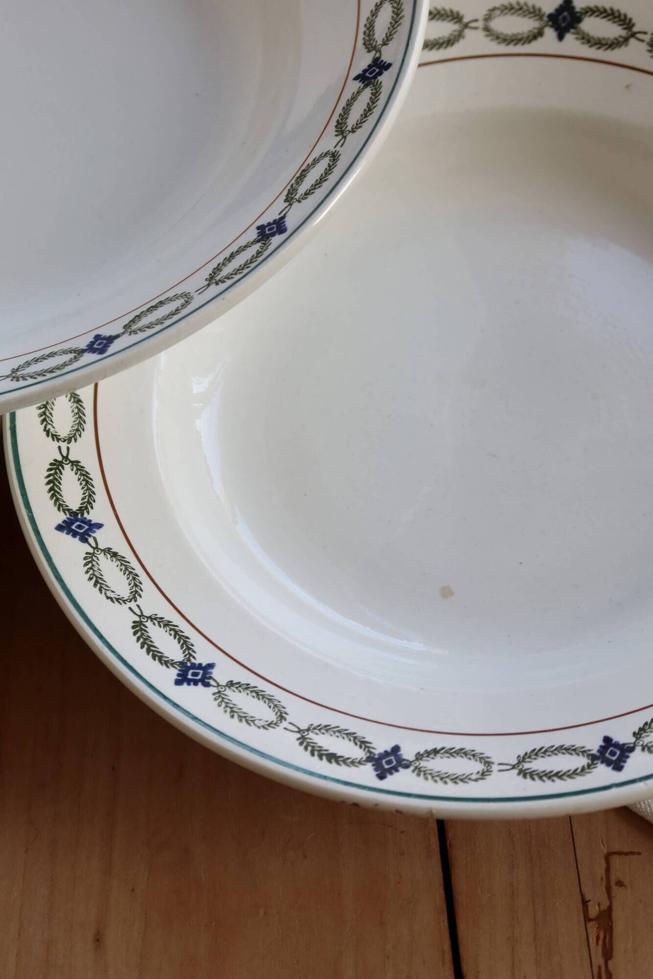 4 vintage deep plates, ironstone Saint Amand model 6000