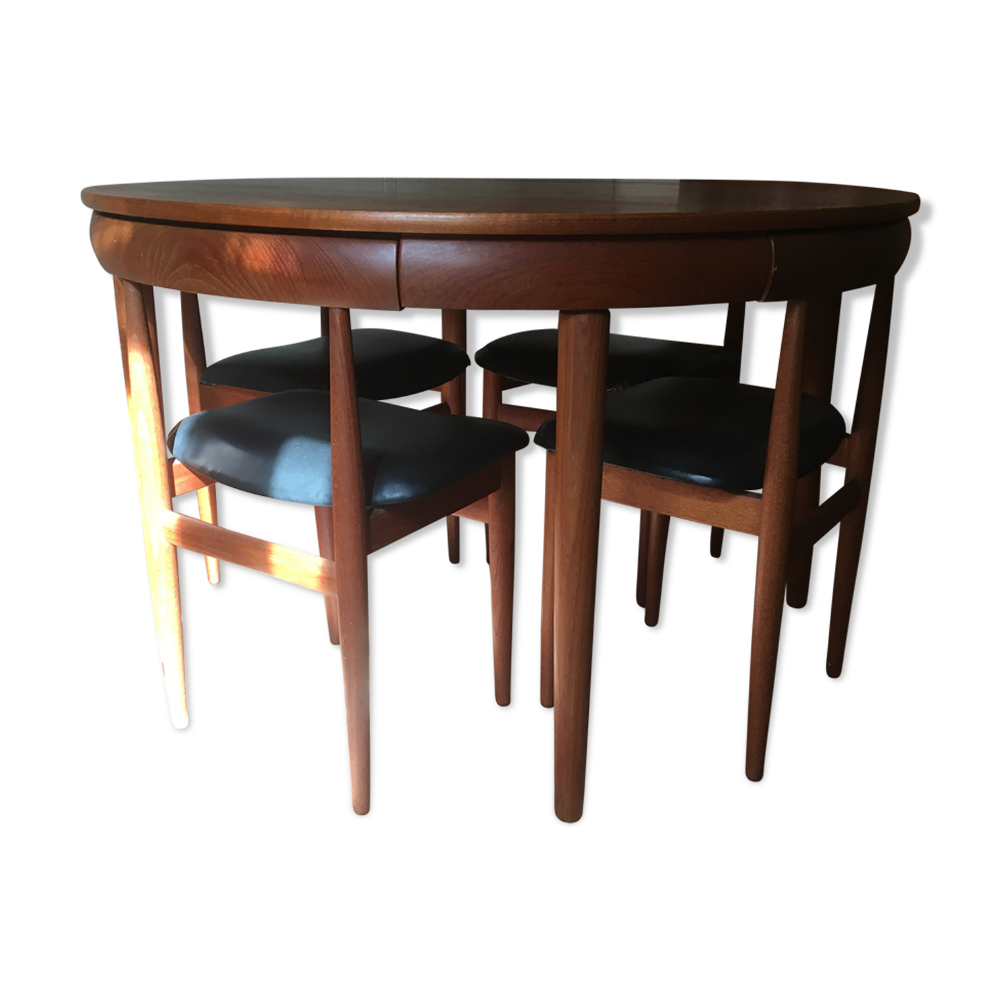 Table and 4 chairs Hans Olsen