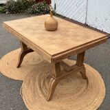 Old table in raw oak, renovated.